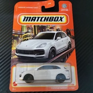 1/64 Matchbox original PORSCHE CAYENNE, PORSCHE 911 CARRERA, PORSCHE 918 SPYDER
