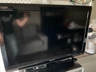 Sharp 32吋電視 (外置机頂盒）