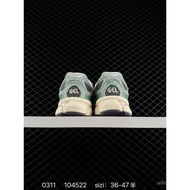 Hundred Sizes Men Women Large Anti-Slip Casual Comfortable Shock-Absorbing Surface Net Running Shoes