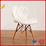 [REFURBISHED] Cassa Eames Chair White Faux Leather Cushion Seat Natural Wood