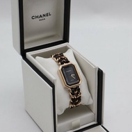 CHANEL 經典Premiers皮穿鍊方糖腕錶 - S黑金
