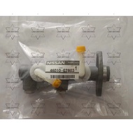 NISSAN C20 C22 VANETTE OEM BRAKE MASTER CYLINDER PUMP