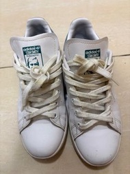 Adidas Stan Smith 白色運動鞋