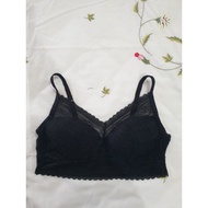 Si bra size 85/90 cup A B black lace