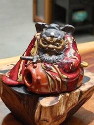 急尋龍泉窯魚耳爐！南宋官窯式開片，紫口鐵足特徵明顯，海外回流件優先處理！