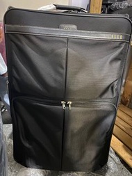 ELLE    20寸 25寸 29寸   行李箱 旅行喼 旅行箱 行李喼   旅行 遊學 移民 留學必備 輕身 防水   TSA lock  超大容量  360 度 轆    e   large v