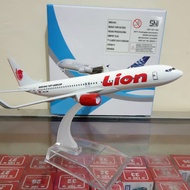 REPLIKA Diecast Lion Air Boeing 737-900 ER Miniature replica Model