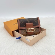 LV Monogram Dauphine三折短夾