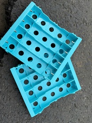 Khay Cân Bằng Pin 33140 - 32140 Siêu Bền (khay 4 cell)