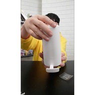 Box of soap powder, grind soap into powder