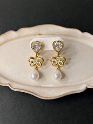 Monet 甜美愛心垂墜無痛耳環