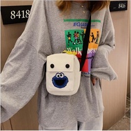 Túi đeo chéo nam nữ in hình ngộ nghĩnh kiểu đứng size vừa - DMA store