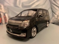 1:24 Toyota  Voxy 70 系 G’s 版 尾期 金屬 豐田原廠 色辦車 黑色