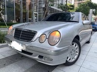 中華賓士 Mercedes Benz E240  2.6L 銀色 黑內裝 只跑9萬km 車美價優 台北請速洽！