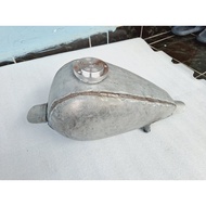 Mini Gas Tank Chopper with Free Tank Cap Small Coper Custom Japstyle Bobber Motorcyclepeanut