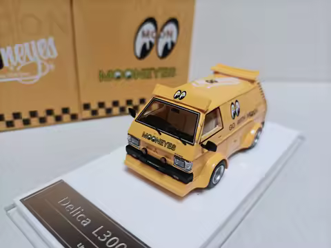 Mj 1:64 Mitsubishi Delica Resin Modified Van Model L300 Moon Eye Paint Alloy Simulation Car Model