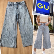 G-009 Gu High-Waisted Three-Quarter Or Four-Quarter Jeans Waist 26 -27 Inches Blue Washed Large-Leg/