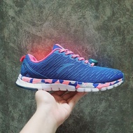 2hand (Size 40) Running and gym shoes A||.TA TA