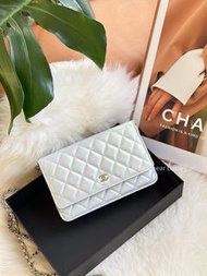 Chanel 限量幻彩白 WOC 人魚白
