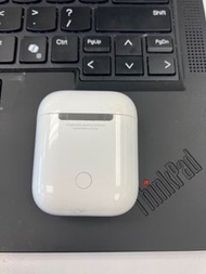 Apple AirPods 充電盒