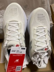 New Balance fresh foam 1080 v14 all white US8 26cm 2E width