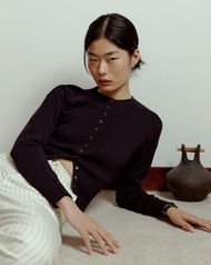 Quinn Knitted Cardigan ( คาร์ดิแกนไหมพรม ) หนาพออากาศ 15องศา