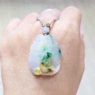 【純翠】天然翡翠 冰牛奶地黃加綠魚巧色荷葉魚天花板調整式繩鏈