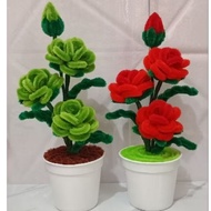 Bunga Mini Rose kawat bulu/pot plastik or pot kawat bulu 🌹