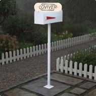 LOVIVER Classic Outdoor Mail Box Large Lockable Letterbox Secure Parcel Post Box for Home or Farmhou