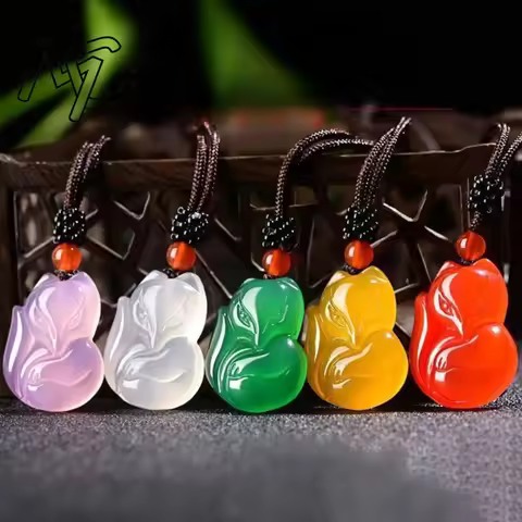 Natural Multi-colored Jade Chalcedony Nine-Tailed Fox Pendant Necklace Jewellery Fashion Hand-Carved