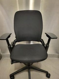 原價$9400 Steelcase Leap V2 ergonomic office chair 辦公室椅
