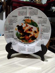 Piring Kalender Keramik 2007 Kuno Jadul Antik