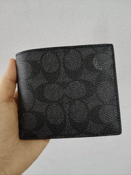 กระเป๋าสตางค์ผู้ชาย แบบหนา Coach Wallet In Signature Canvas