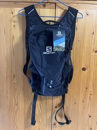 salomon TRAILBLAZER 10 Lightweight Hiking/Trail Running Backpack (10L capacity, water bag support) 輕