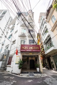 A25 Hotel - Doi Can 1