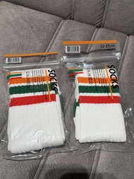 全新正版 包順豐 $100 男裝及女裝 7-11 socks 長襪 香港 seven eleven