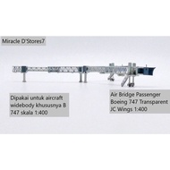 Air Bridge Passanger Boeing 747 Transparent JC Wings 1:400