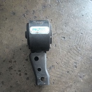 Nissan sunny B11 ENGINE MOUNTING RIGHT/ KANAN
