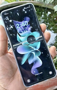 Samsung Z Flip3 8/256Gb หน้าจอทัชไม่ไป
