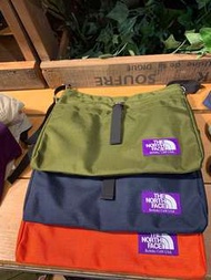 全新 北臉 紫標 日版 THE NORTH FACE 斜背包 深藍色 綠色 日本限定 男用 女用 輕量 防水 胸包 北面