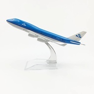 16CM Diecast Airplane Scale 1:400 747 KLM Netherlands B747-400 Aircraft Model with Aircraft Stand Co