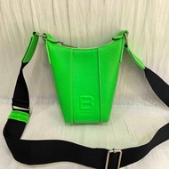 Balenciaga • Hourglass螢光綠字母拉鍊手機包
