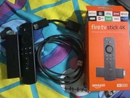 [九成新]，放 firetv 4k stick 電視usb，配件全齊，可以睇Netflix