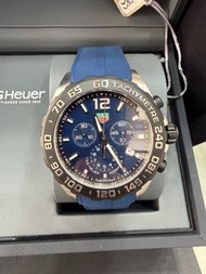 豪雅TAG HEUER 豪華F1系列 CAZ101AV.BA0842 電子石英表錶 未使用品