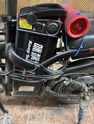 黑色摺疊電動單車