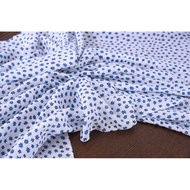 Soft Silk Double Crepe with Little Stars Print - 1.14m Wide | 79 Yuan