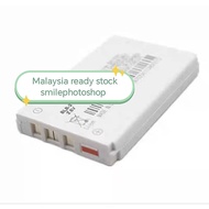 Compatible with Nokia BLB-2 batteries for models 8250, 8210, 8850, 8910, 8310, 3610, and 8200.