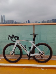 TREK Madone SL7 Gen 7 碳纖維公路車