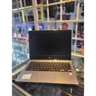 Laptop HP EliteBook Folio G1 M3-6 GEN 8GB RAM 256GB SSD 4GB GPU /198