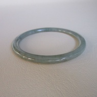 กำไลหยกพม่า Jadeite type A ขนาดวงใน 57.7mm กว้าง 5.1mm